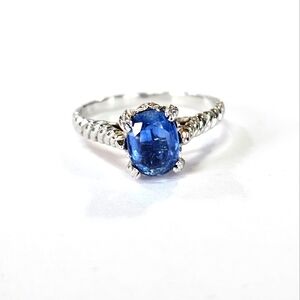 Beautiful Vintage Genuine Kyanite Ring in Rhodium Over Sterling Silver Sz 7! ✨️